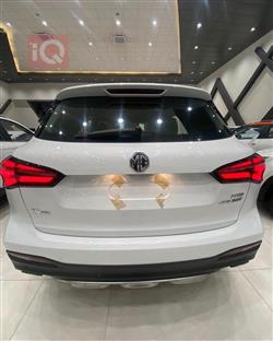 MG HS